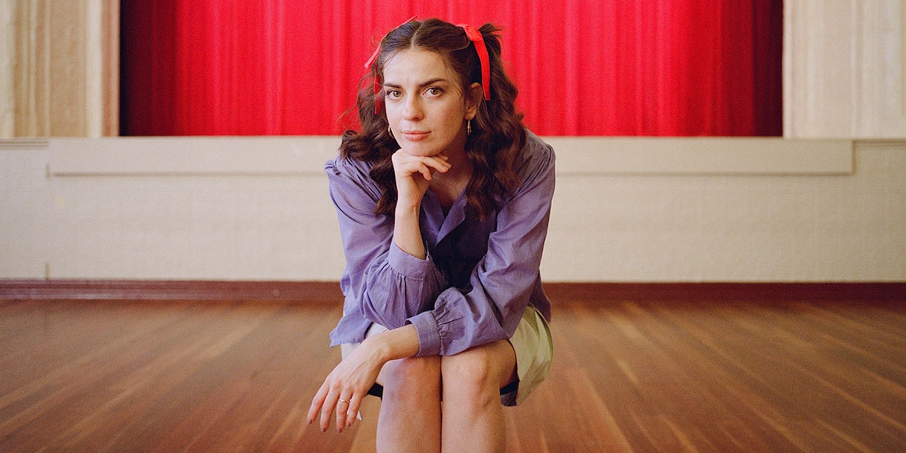 EmmaHolland_MainImagel_1200px x 600px (1).jpg