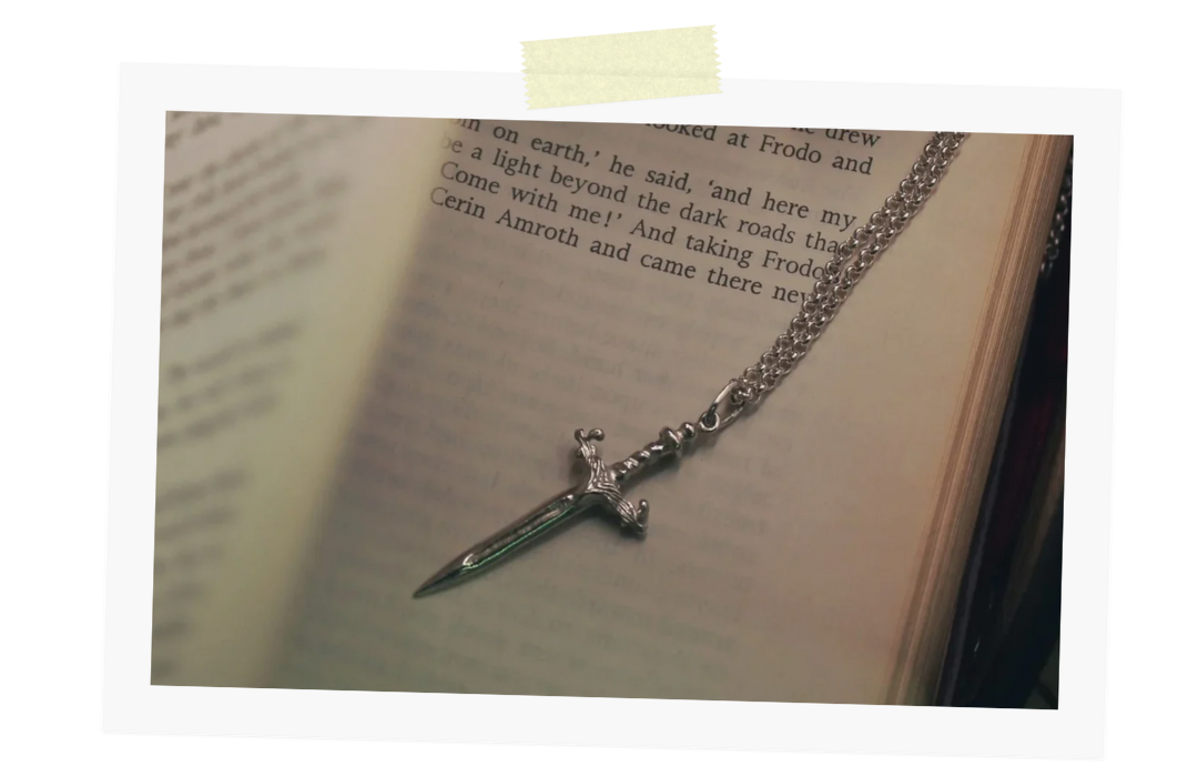 sword pendant auction.png
